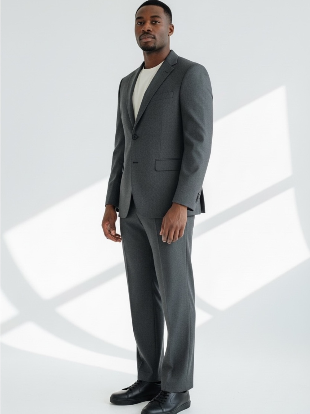 Men's Classic Two-Piece Suit in Charcoal Gray